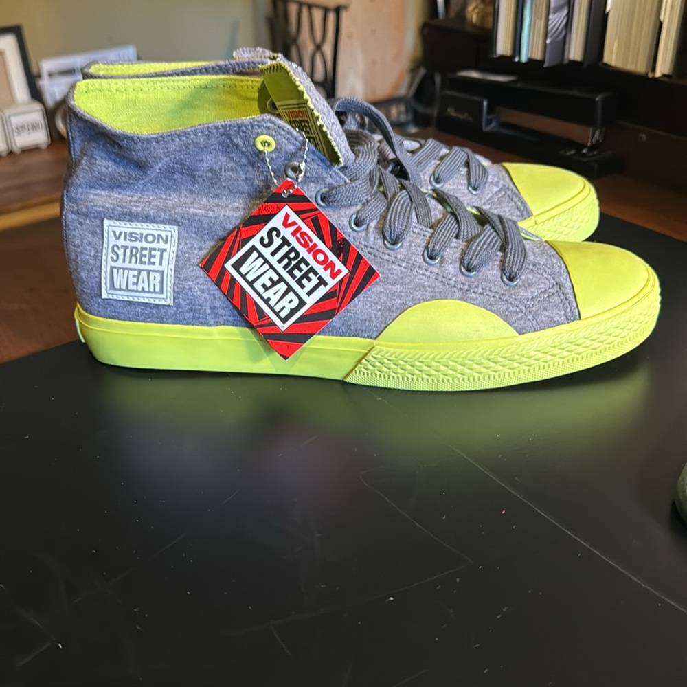 Vision “skateboard” sneakers size 9.5 - Picture 5 of 7